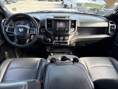 2022 RAM 2500 Tradesman Crew Cab 4x4 8' Box