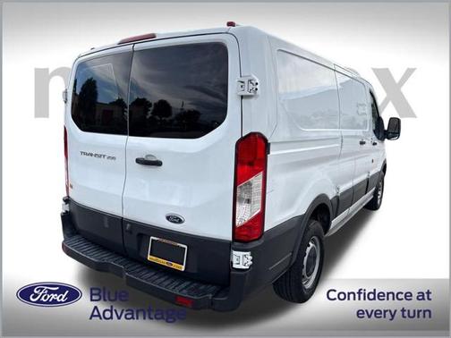 2017 Ford Transit-250 Base