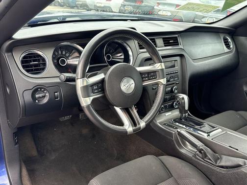 2014 Ford Mustang V6