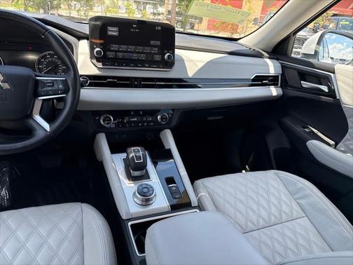 2022 Mitsubishi Outlander SEL 2.5 2WD