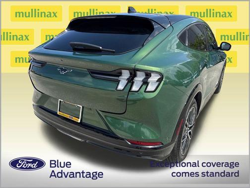 ERUPTION GREEN METALLIC 2024 Ford Mustang Mach-E Premium