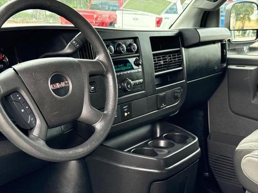 2017 GMC Savana 2500 Work Van