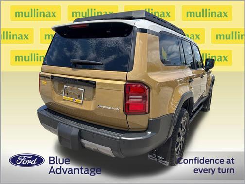 Trail Dust/Gray Scape 2024 Toyota Land Cruiser Base
