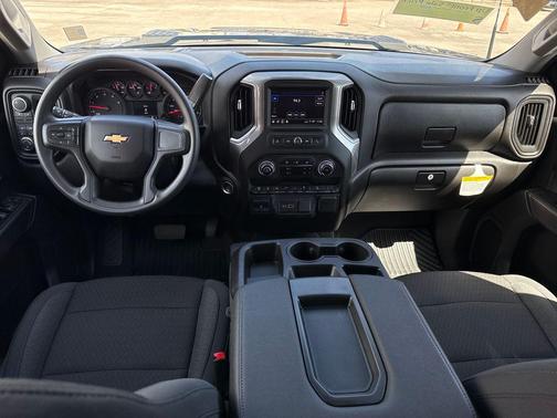 2025 Chevrolet Silverado 2500 Custom