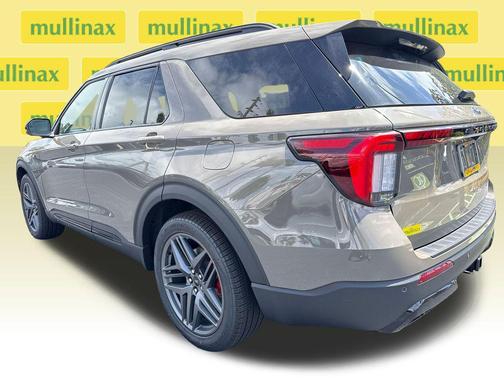 Marsh Gray 2026 Ford Explorer ST-Line