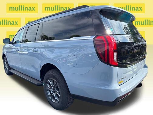 GLACIER GRAY MET TRI-COAT 2026 Ford Expedition Max Active 4x2