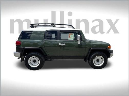 2013 Toyota FJ Cruiser Base