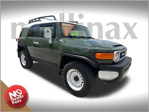 2013 Toyota FJ Cruiser Base