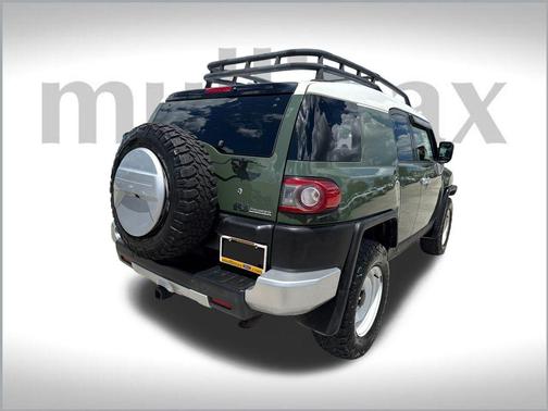 2013 Toyota FJ Cruiser Base