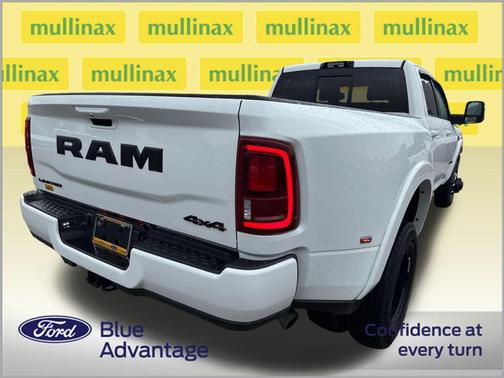 2025 RAM 3500 Limited Crew Cab 4x4 8' Box