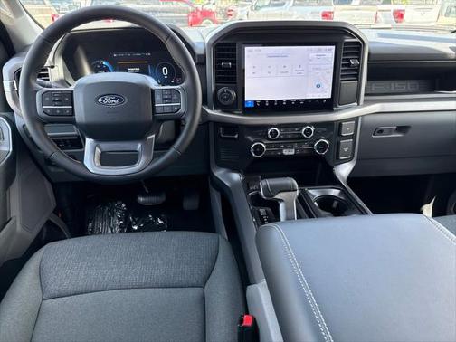 2025 Ford F-150 Lightning XLT