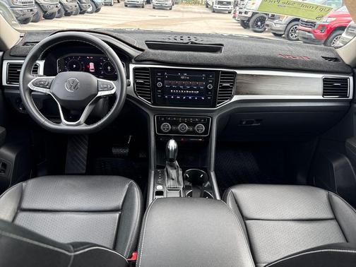 2023 Volkswagen Atlas 3.6L SE w/Technology