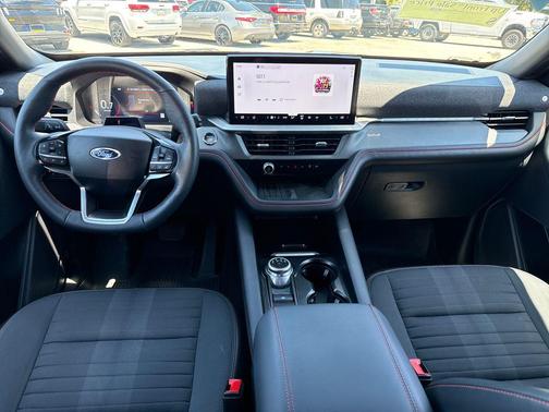 CARBONIZED GRAY METALLIC 2025 Ford Explorer ST-Line