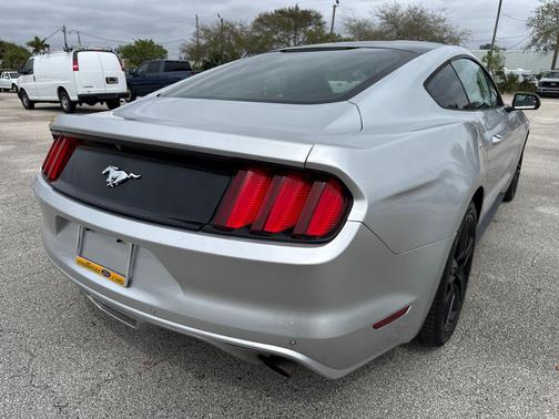 2016 Ford Mustang EcoBoost