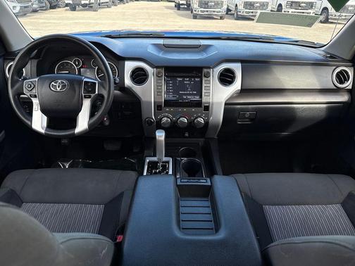 2017 Toyota Tundra SR5