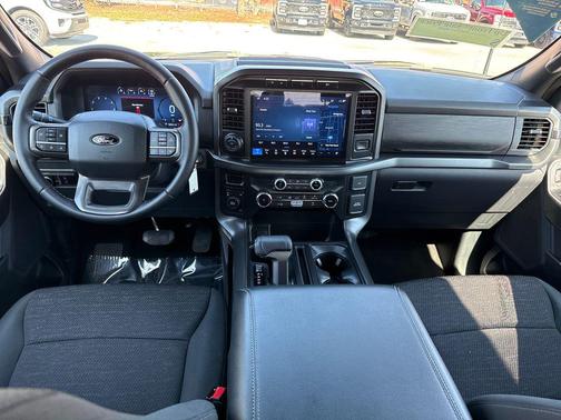AGATE BLACK METALLIC 2024 Ford F-150 XLT
