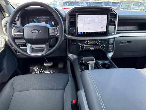 2025 Ford F-150 Lightning XLT