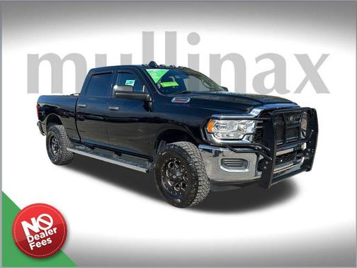 2022 RAM 2500 Tradesman Crew Cab 4x4 6'4' Box