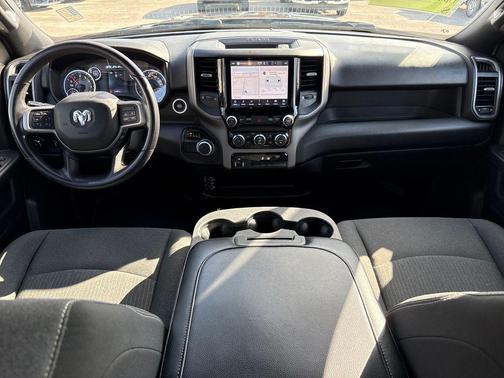 2022 RAM 2500 Tradesman Crew Cab 4x4 6'4' Box