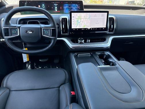 SPACE SILVER METALLIC 2026 Ford Expedition Tremor