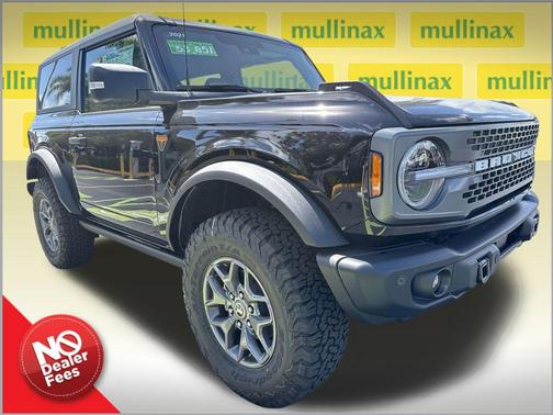 SHADOW BLACK 2025 Ford Bronco Badlands