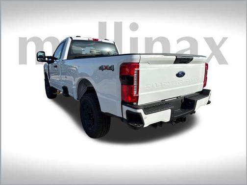 2025 Ford F-350 XLT