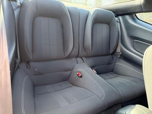 2021 Ford Mustang EcoBoost