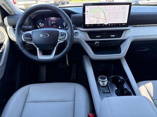 2026 Ford Explorer Active w/200A Pkg