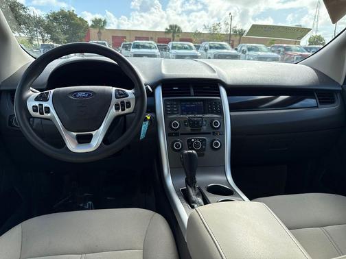 2012 Ford Edge SE