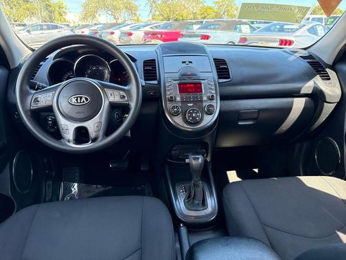 2011 Kia Soul +