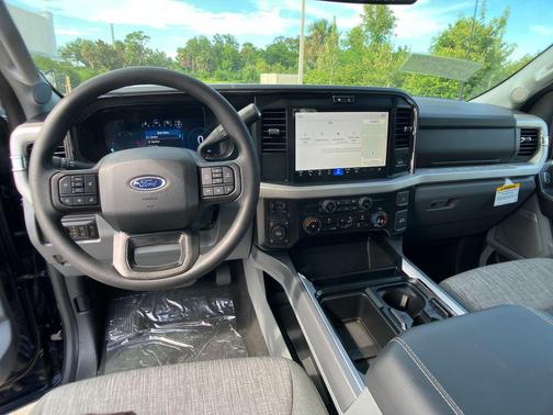2025 Ford F-250 XLT