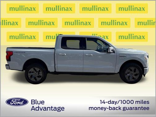 2023 Ford F-150 Lightning LARIAT