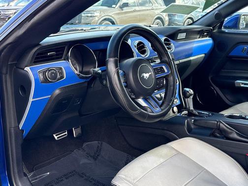 2015 Ford Mustang EcoBoost Premium