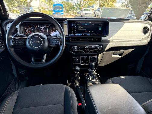 2024 Jeep Gladiator Sport