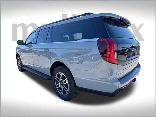 2025 Ford Expedition Max Active 4x2
