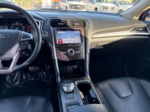 2017 Ford Fusion Hybrid Titanium