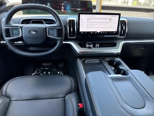 AGATE BLACK METALLIC 2026 Ford Expedition Tremor