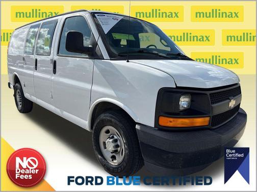 Summit White 2017 Chevrolet Express 2500 Work Van