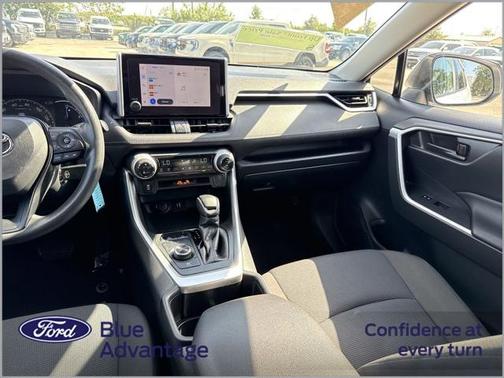 2023 Toyota RAV4 Hybrid LE