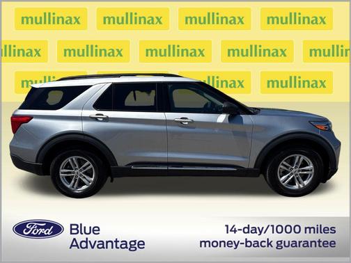 ICONIC SILVER METALLIC 2023 Ford Explorer XLT