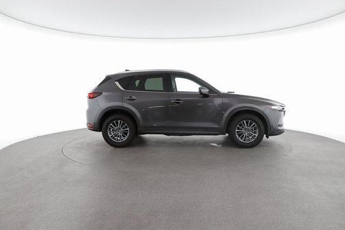 Photo 5 of 22 of 2017 Mazda CX-5 Touring