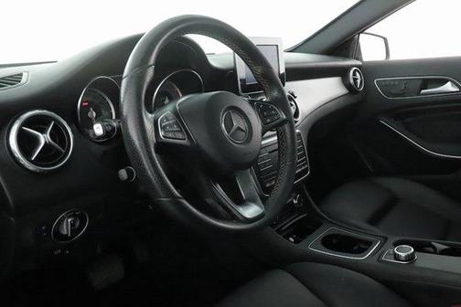 2017 Mercedes-Benz GLA 250 Base 4MATIC for sale in Oakland, CA - image 9