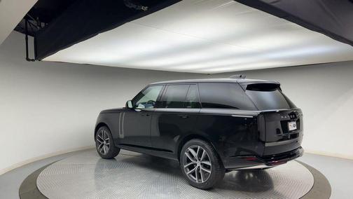 2024 Land Rover Range Rover P400 SE