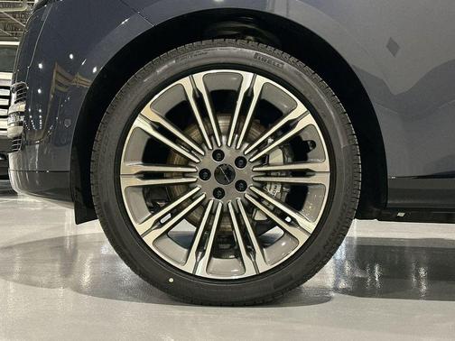 2026 Land Rover Range Rover P400 SE