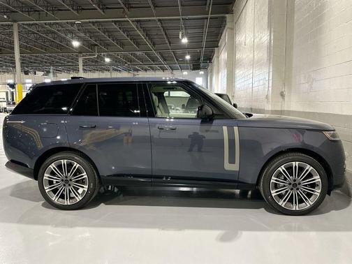 2026 Land Rover Range Rover P400 SE