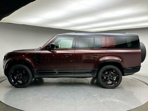 2026 Land Rover Defender X-Dynamic SE