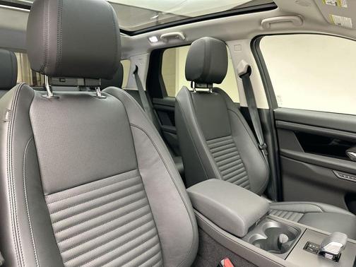 2025 Land Rover Discovery Sport S