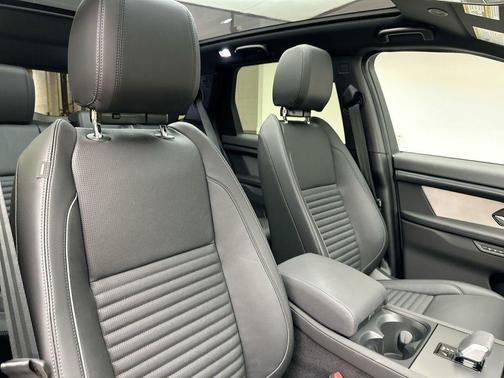 2025 Land Rover Discovery Sport Dynamic SE