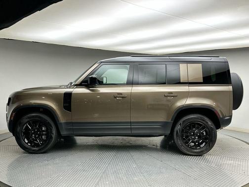 2026 Land Rover Defender 