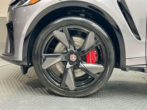 2023 Jaguar F-PACE SVR P550 AWD Automatic